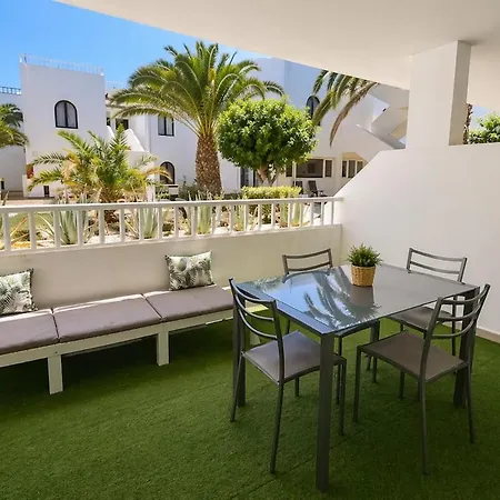 Minimalist Boho-chic 10 Minutes From The Apartment *